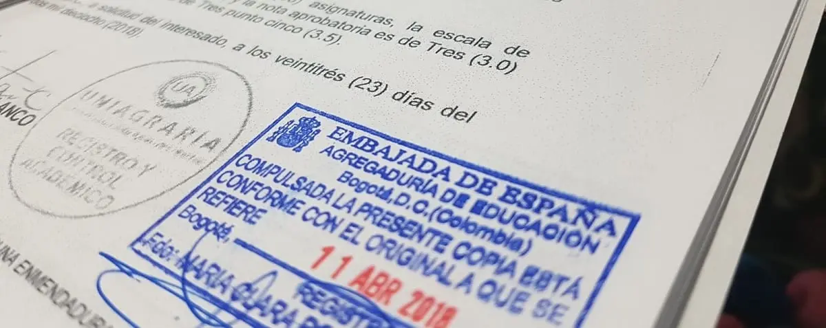 fotocopia compulsada titulo universitario extranjero - Cómo compulsar un título universitario extranjero en España