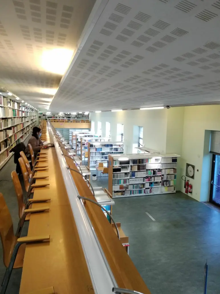 biblioteca campus mundet lunes 10 de junio - Cuántas bibliotecas hay en la Facultad de Derecho UB