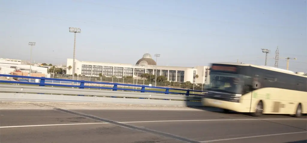 autobuses urbanos al campus universitario de cadiz - Cuánto cuesta autobús en Cádiz