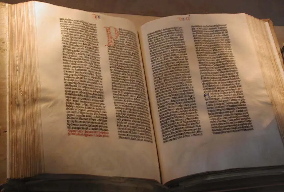 biblia fotocopia - Quién mandó a imprimir la Biblia
